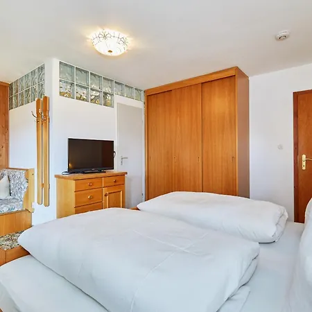 Lengg Guest house