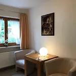 Lengg Gasthuis 3*