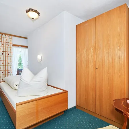 Lengg Gasthuis 3*